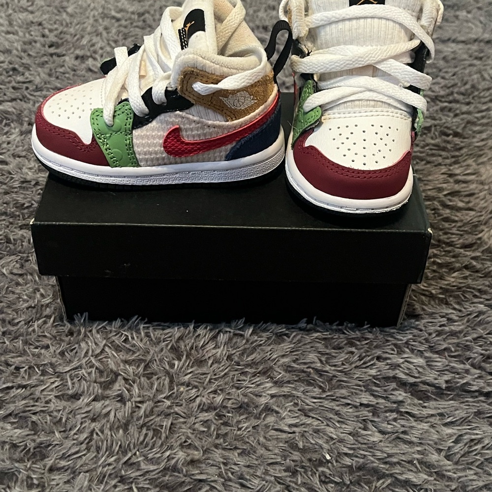 Jordan Kids Sneakers Red Green Blue